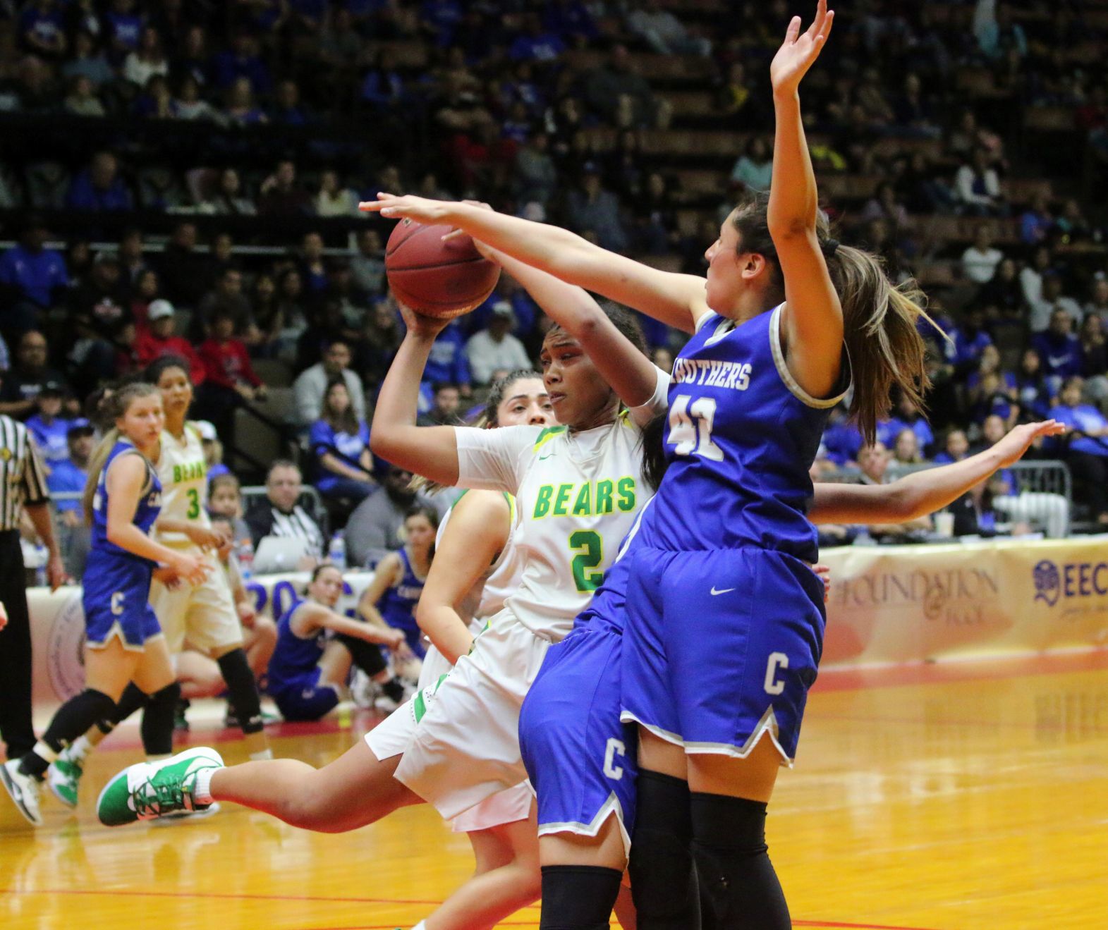 Sierra Pacific upended by Caruthers in D-IV finals